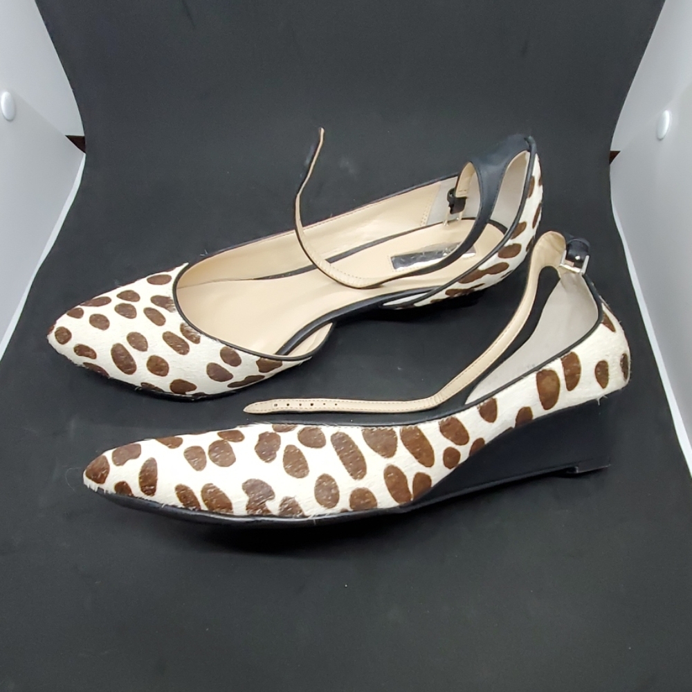Women's shoes